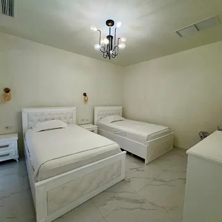 Crystal Pool Villa, Coast, Palasë