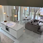 Willa Crystal Pool Villa, Coast,