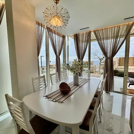 Crystal Pool Villa, Coast, * Paljasa