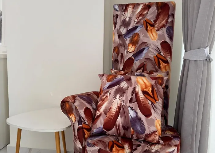 Crystal Pool Villa, Coast, Palasë