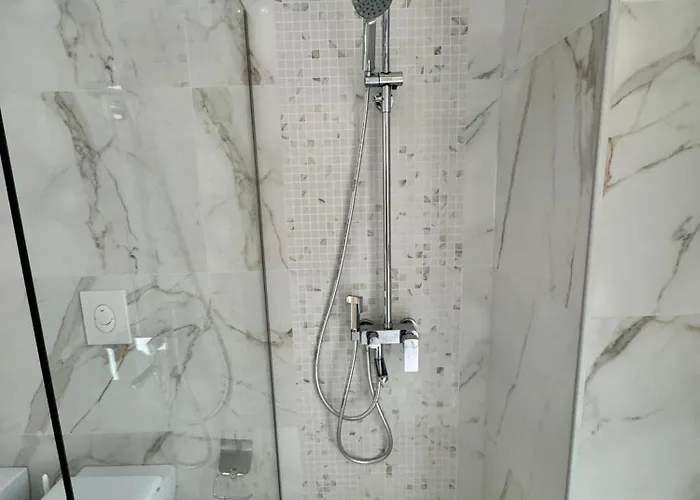 Crystal Pool Villa, Coast, * Palasë